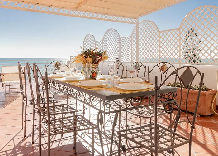 H11 Tuttomare Terrazzo - Parcheggio * Sanremo